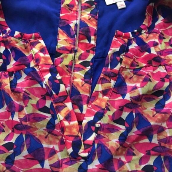 Stitch fix Pixley geometric floral print vneck tank blouse buttoned back women s - Picture 4 of 7